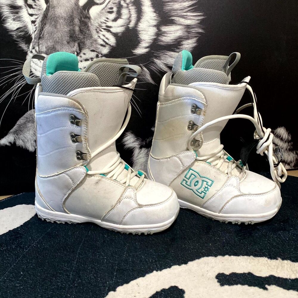 DC Shoes Phase BOA 303154 Boots Women's 8 White Synthetic Snowboarding Lace Up